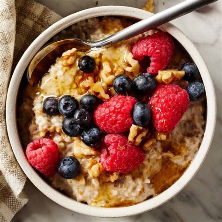 Can you microwave milk in oatmeal