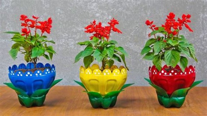 Can you recycle plastic flowers
