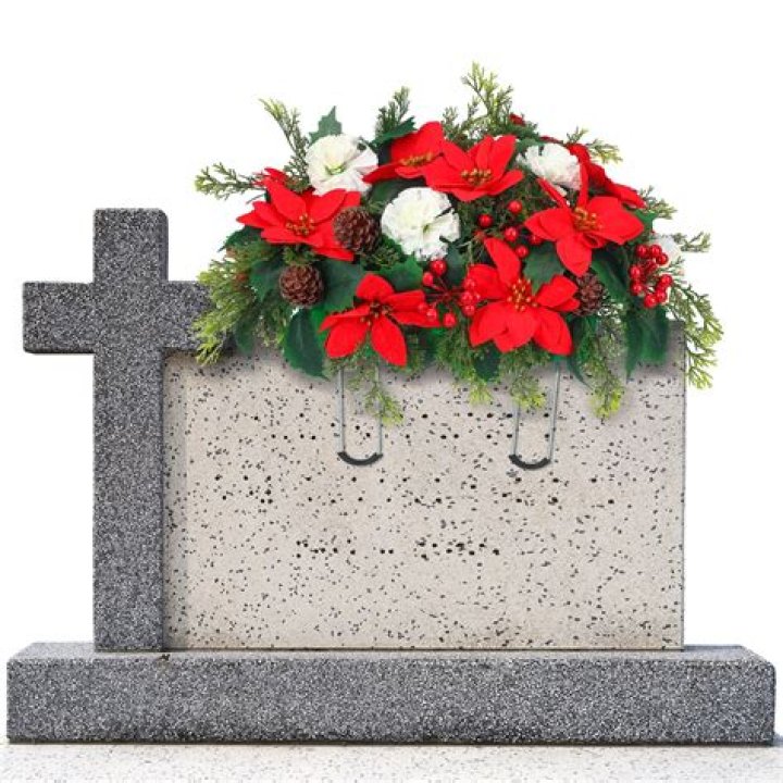 How do you decorate a loved ones grave