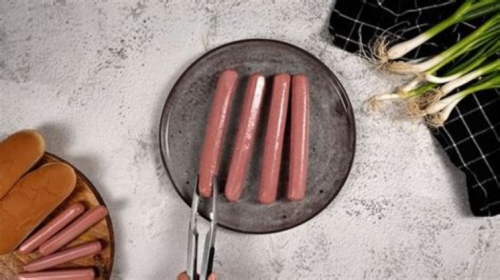Question: How To Quickly Thaw Frozen Hot Dogs