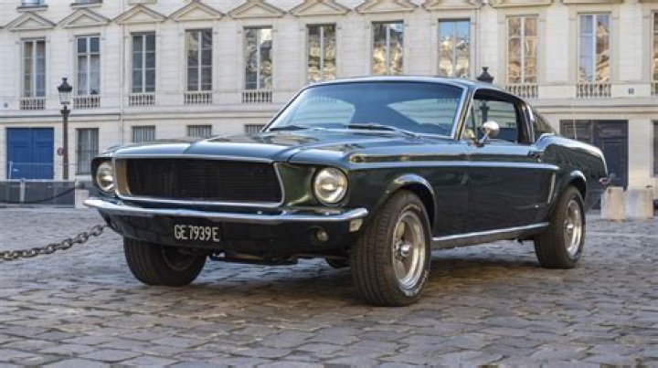 What engine did the Bullitt Mustang have