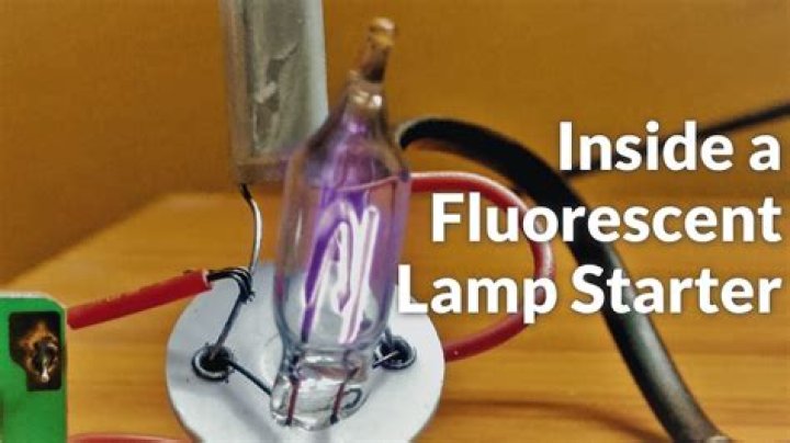 What is the use of starter in fluorescent tube