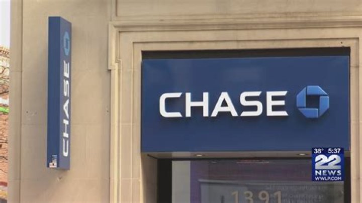 Who is in the new Chase Commercial